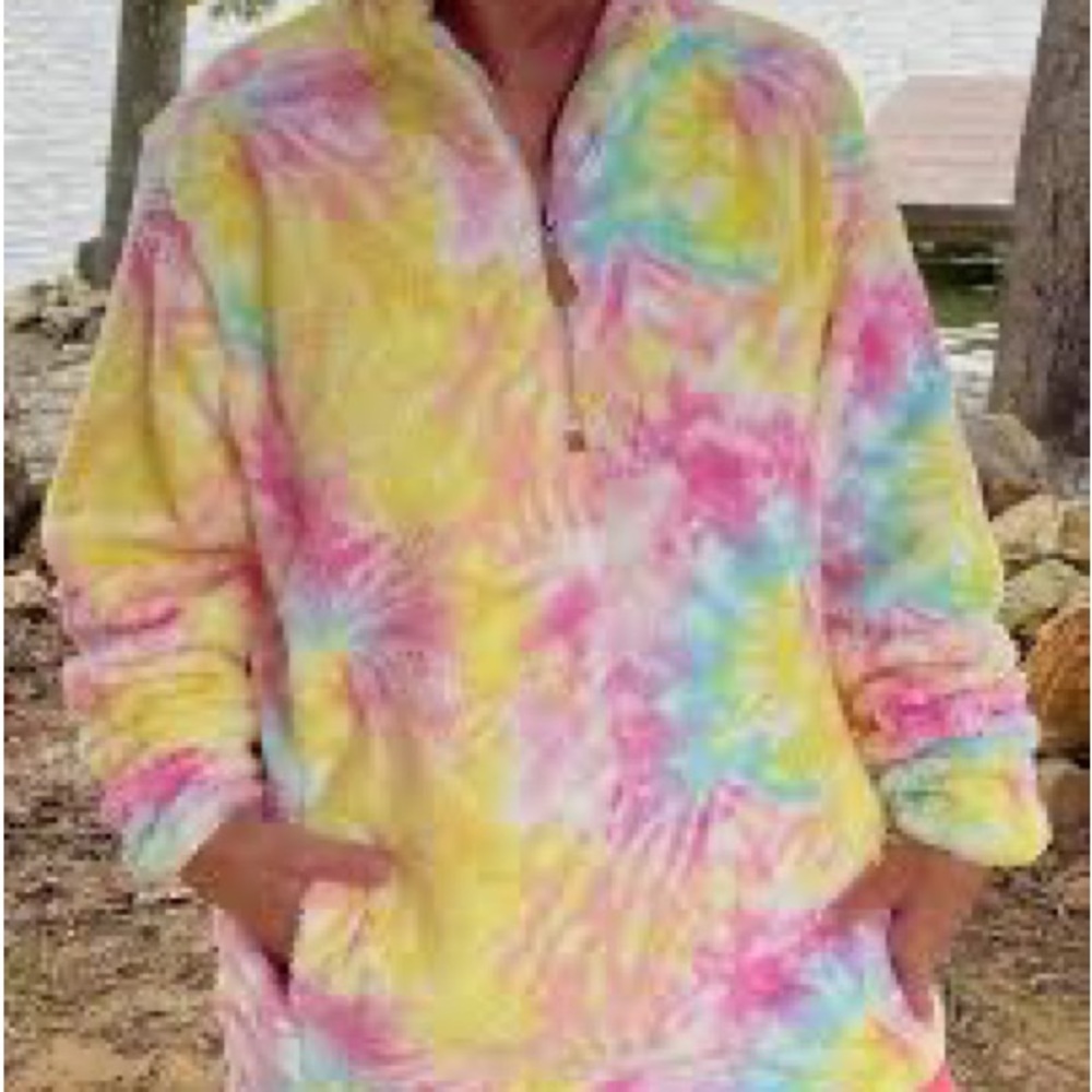 Cozy tie dye pullover